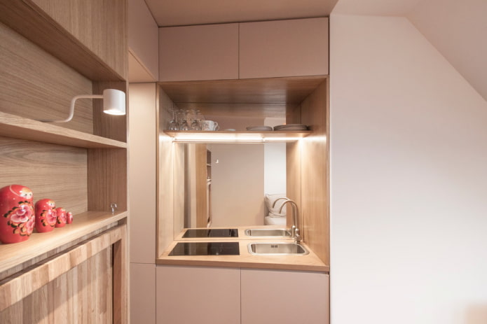 miroir intégré aux meubles de cuisine
