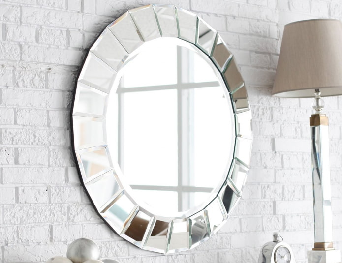 Miroir biseauté rond à l'intérieur