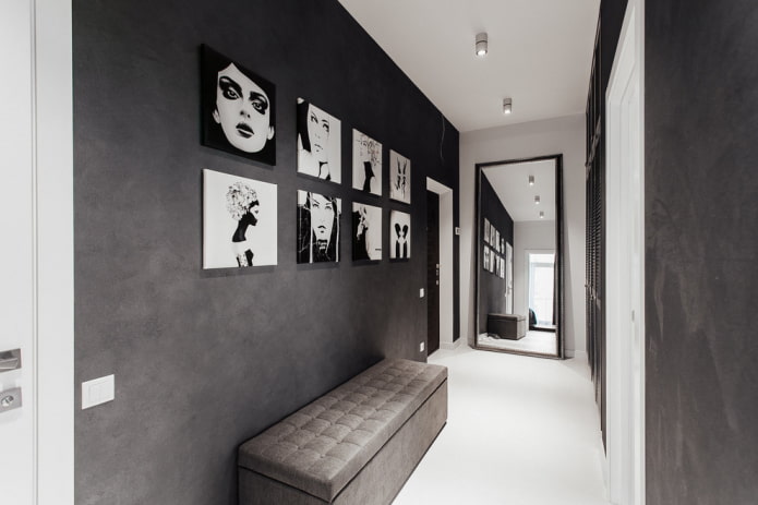 miroir dans un couloir de style moderne