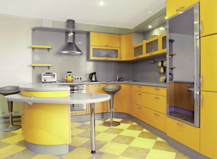 Intérieur de cuisine dans les tons jaune et gris