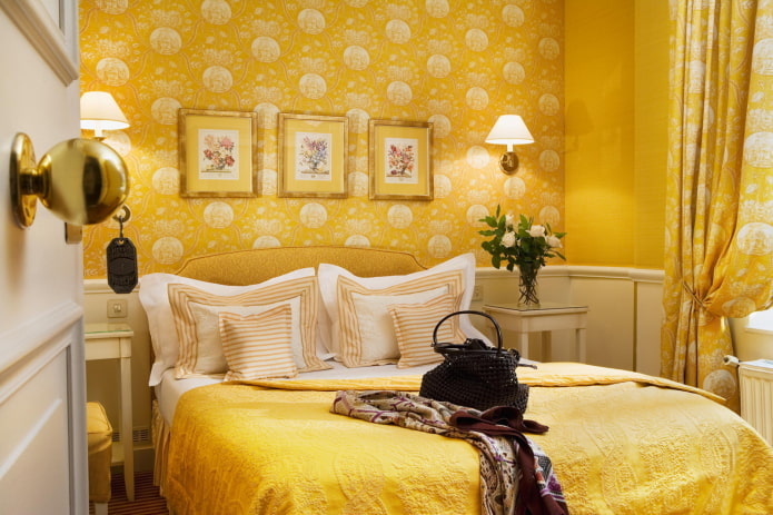 intérieur de chambre jaune
