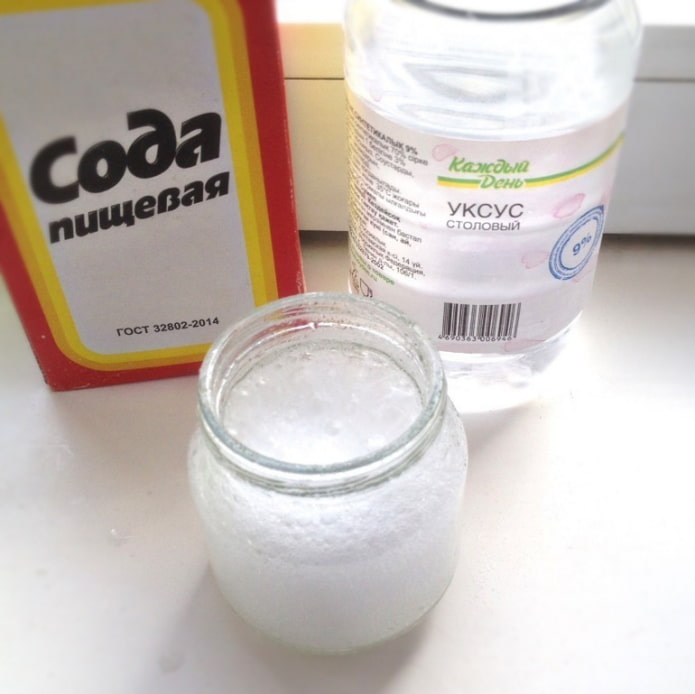 soda and vinegar