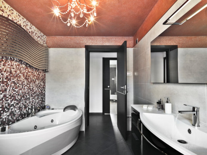 Papier peint liquide dans la salle de bain