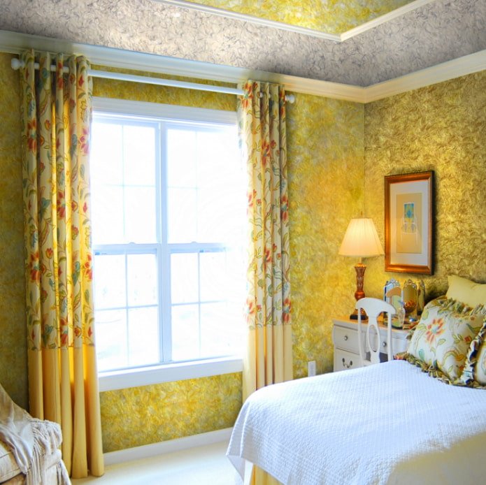 Papier peint liquide dans la chambre