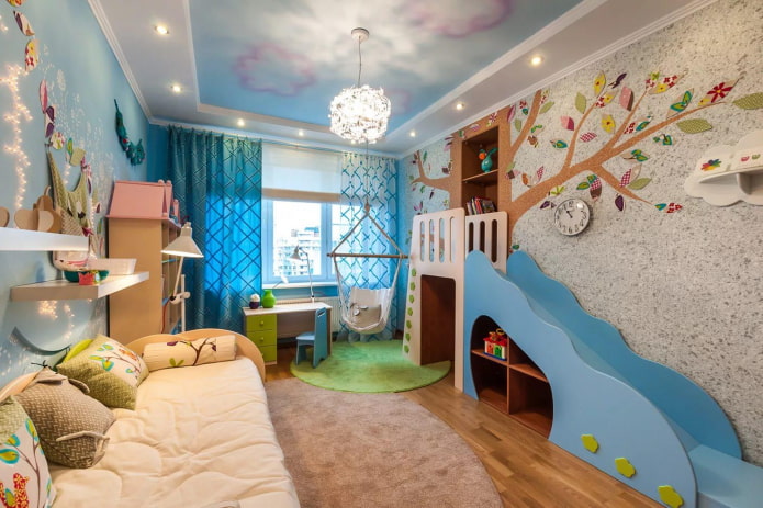 Dessin d'arbre dans la chambre d'enfant en papier peint liquide